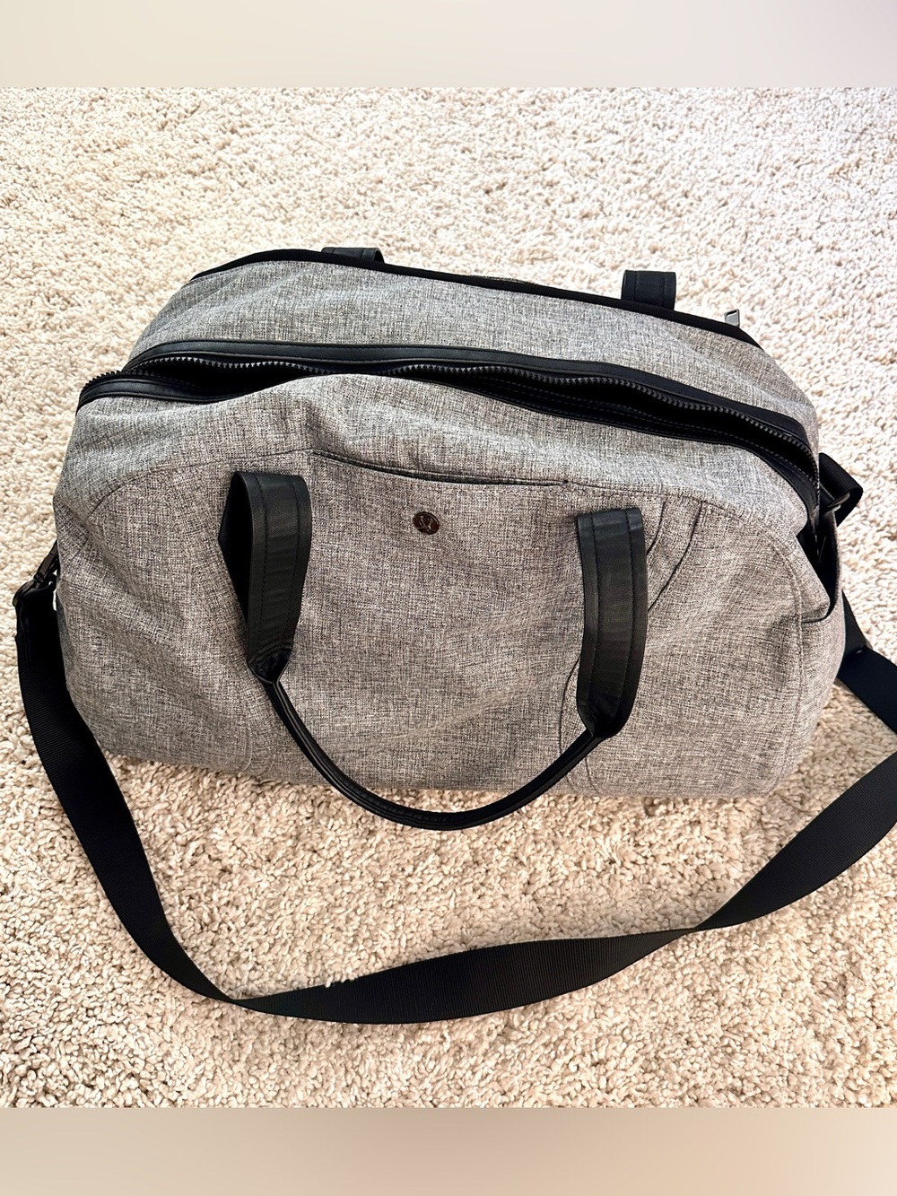 LULULEMON ‘Out Of Range’ 33L Duffel Bag in Heathered Grey